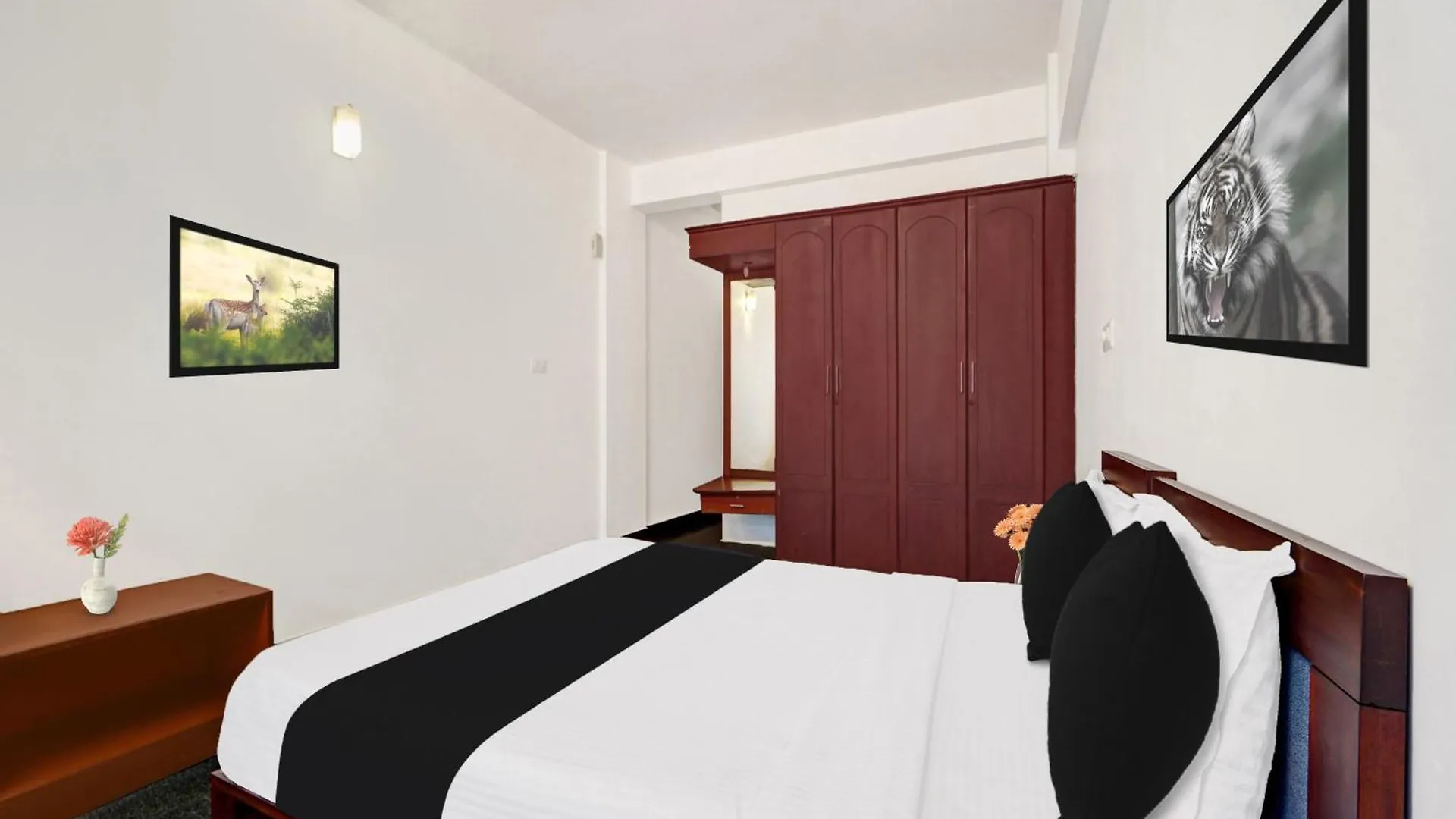 Super Hotel O East Fort Тривандрум
