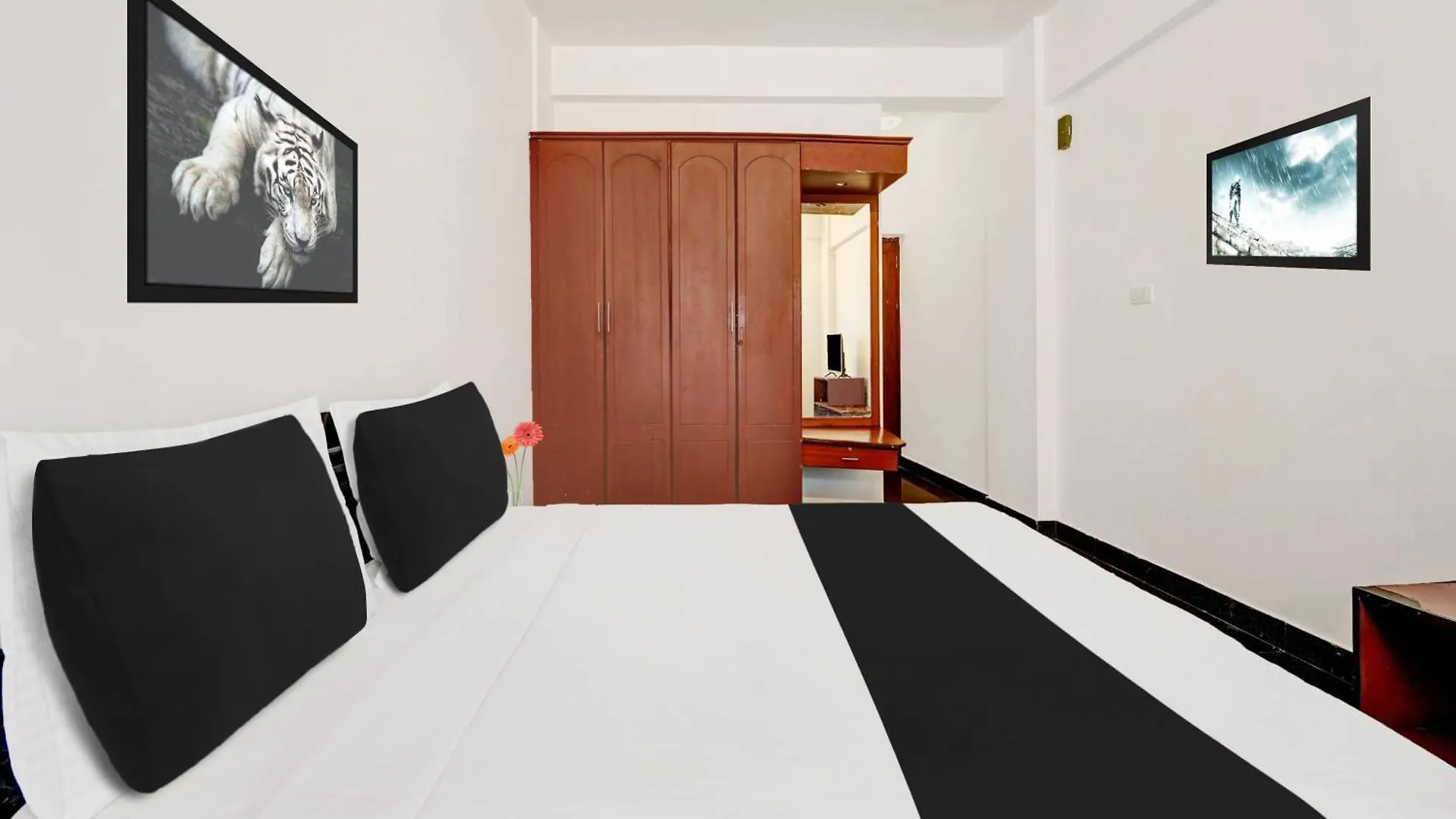 Super Hotel O East Fort Thiruvananthapuram Hindistan