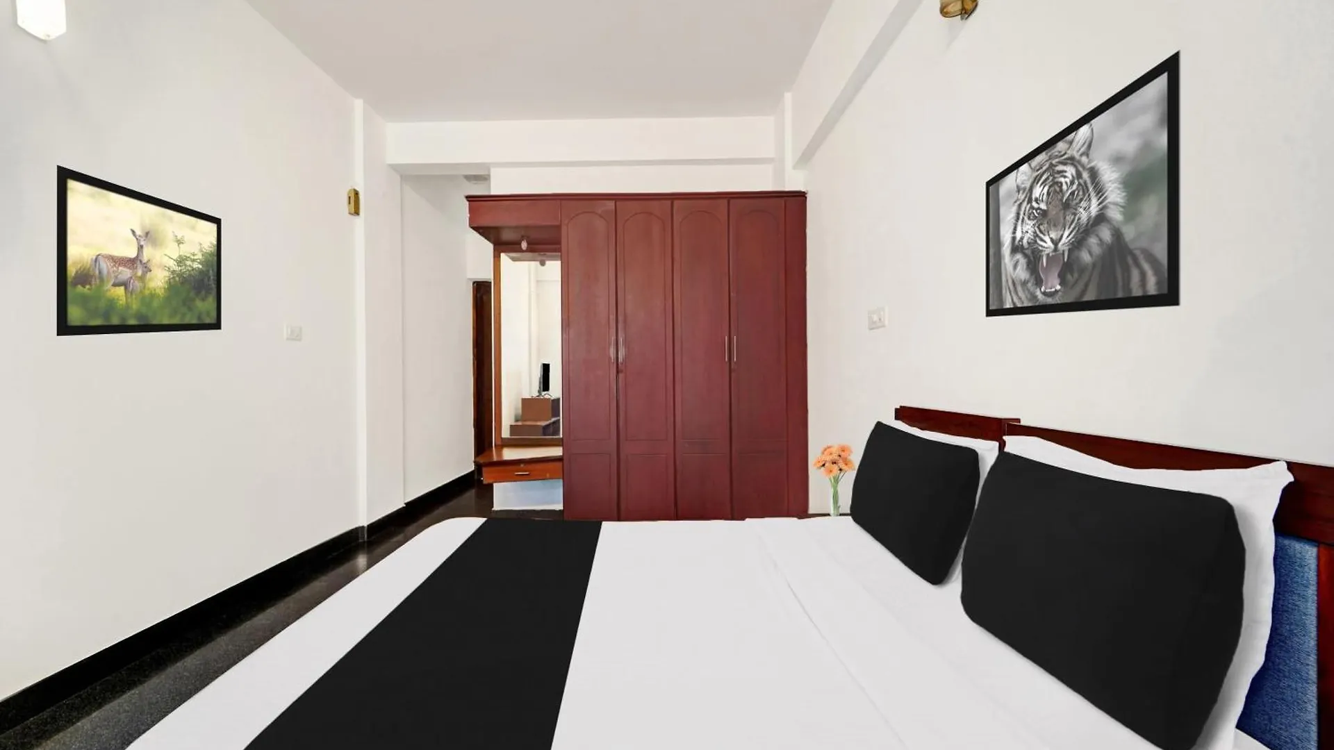 Super Hotel O East Fort Thiruvananthapuram 4*,  Hindistan